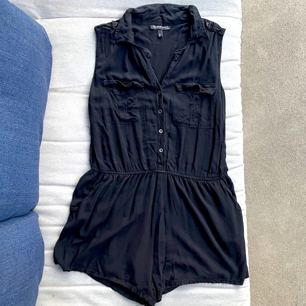 Derek Heart Black Sleeveless Button-Front Romper